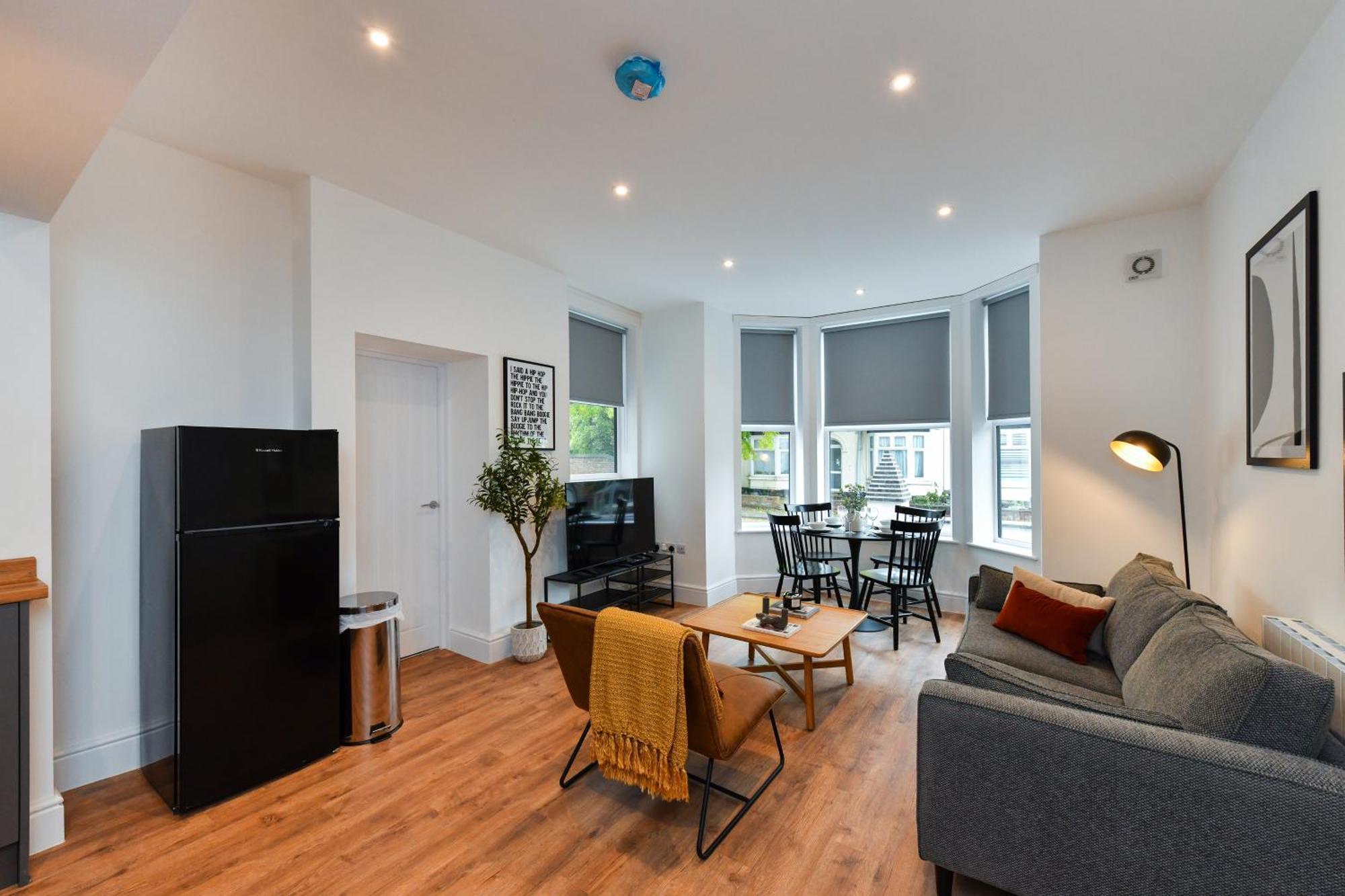 Stylish Flat With En-suites Near Nature & Amenities Nottingham